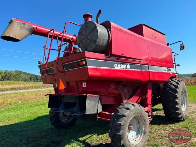 Image of Case IH 2144 equipment image 2