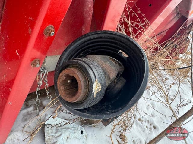 Image of Case IH 3412 equipment image 2