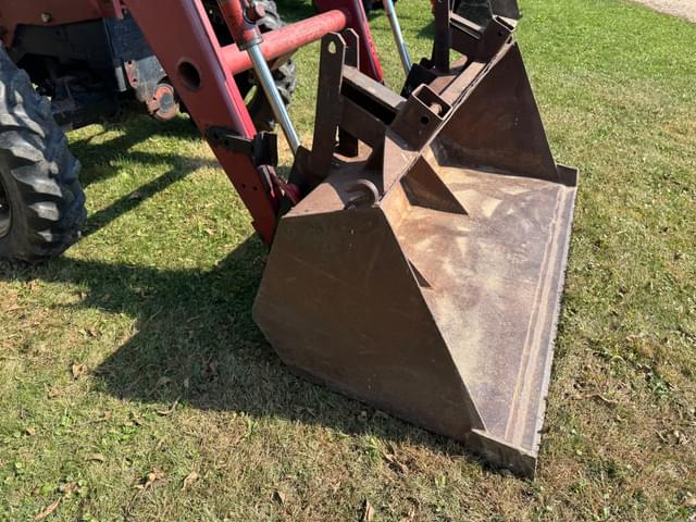 Image of Case IH 485 equipment image 3