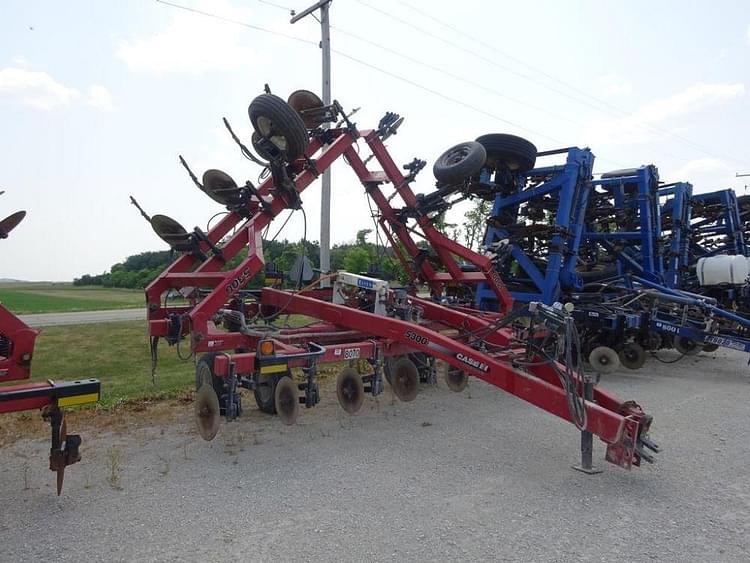 Case IH 5300 Equipment Image0