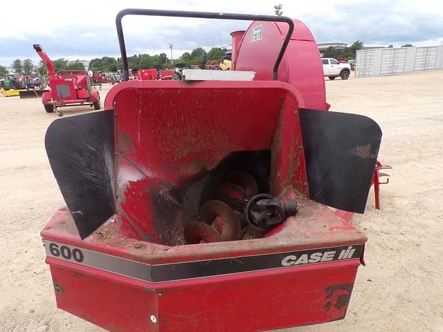 Image of Case IH 600 equipment image 4