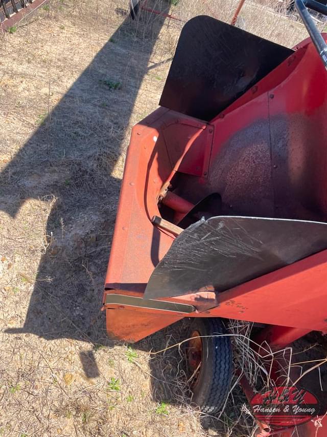 Image of Case IH 600 equipment image 2