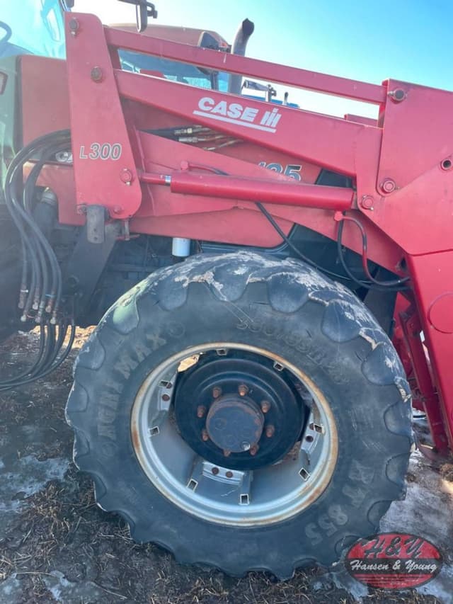 Image of Case IH MX135 equipment image 3