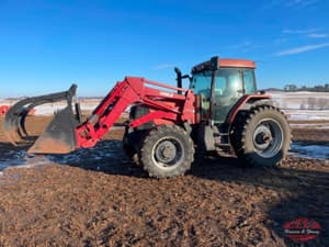 Case IH MX135 Image