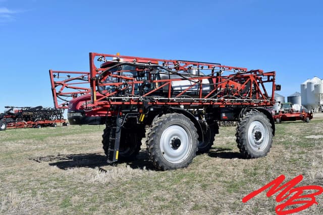 Image of Case IH 3330 Patriot equipment image 1
