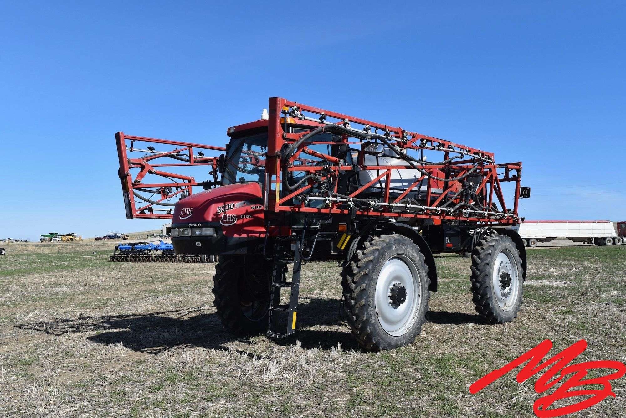 Case IH 3330 Patriot Equipment Image0