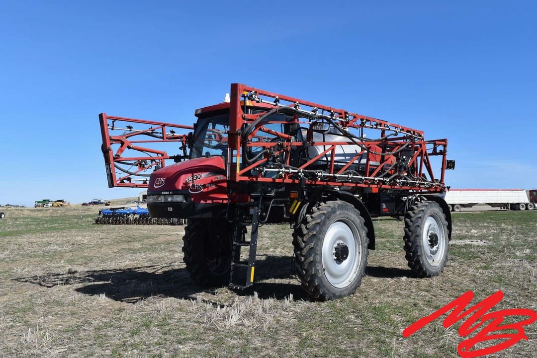 Image of Case IH 3330 Patriot Primary image