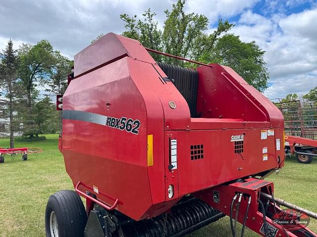 Image of Case IH RBX562 equipment image 3