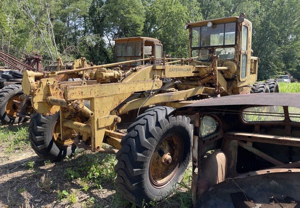 Main image Caterpillar 12