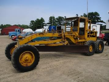 Main image Caterpillar 12