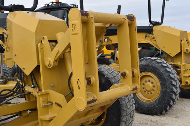 Image of Caterpillar 12M3 equipment image 4