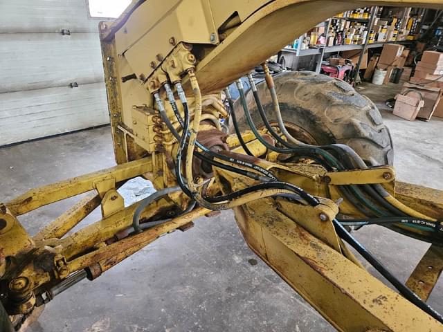 Image of Caterpillar 140G equipment image 2