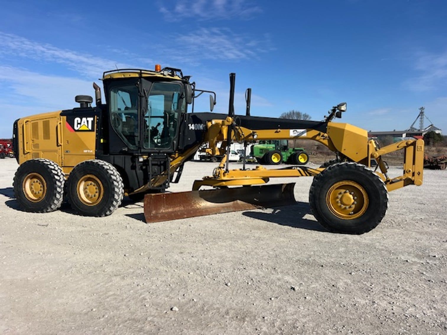 Caterpillar 140M Equipment Image0