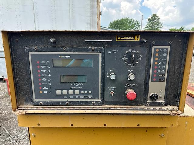 Image of Caterpillar 3208 equipment image 4