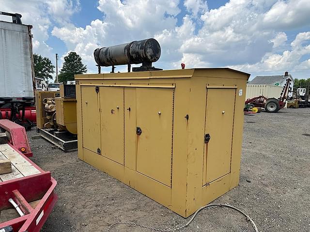 Image of Caterpillar 3208 equipment image 1
