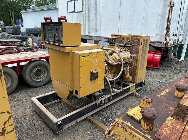 Image of Caterpillar 3208 equipment image 3