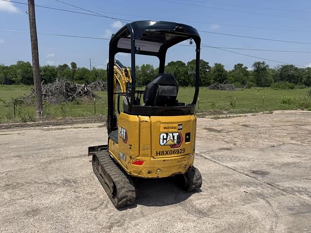 Image of Caterpillar 301.8 equipment image 1