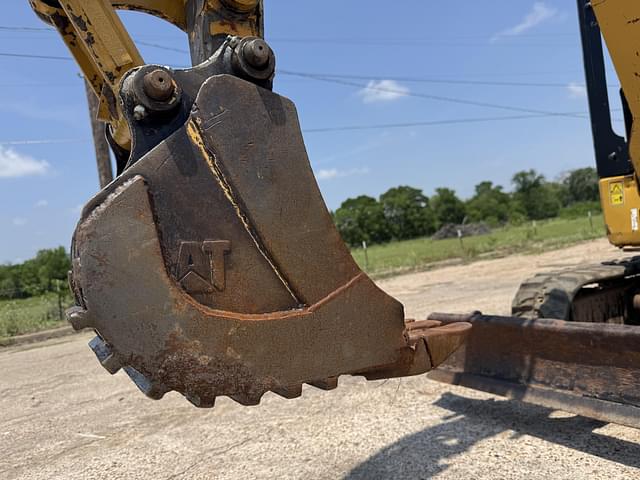 Image of Caterpillar 301.8 equipment image 2