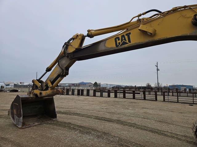 Image of Caterpillar 225BLC equipment image 3