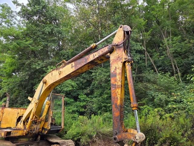 Image of Caterpillar 225 equipment image 1