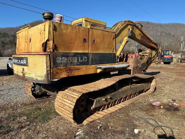 Image of Caterpillar 225BLC equipment image 3