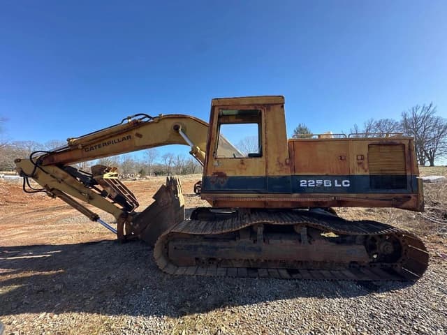Image of Caterpillar 225BLC equipment image 1
