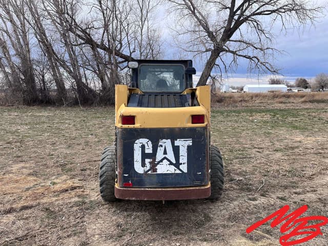 Image of Caterpillar 226 equipment image 3