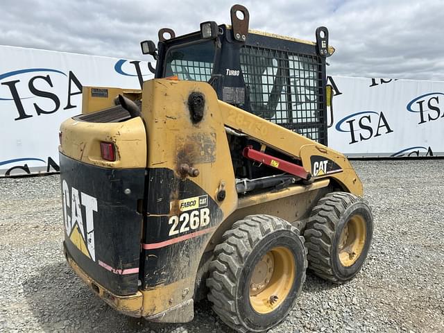 Image of Caterpillar 226B equipment image 4