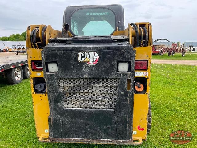 Image of Caterpillar 226D3 equipment image 3