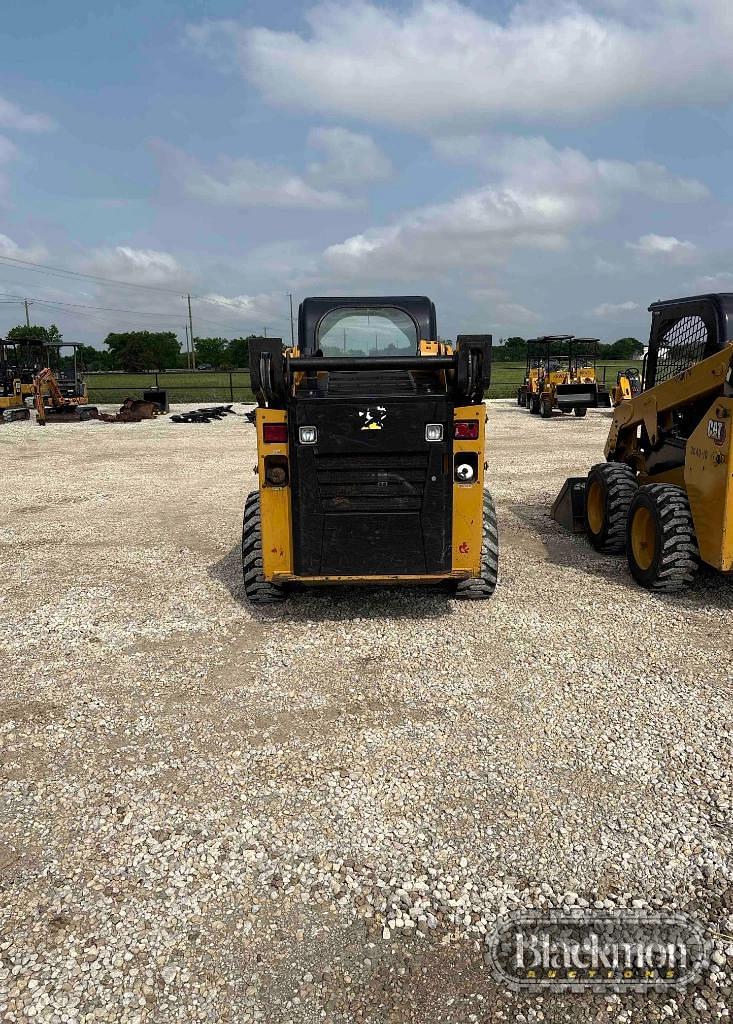Image of Caterpillar 232D Image 1