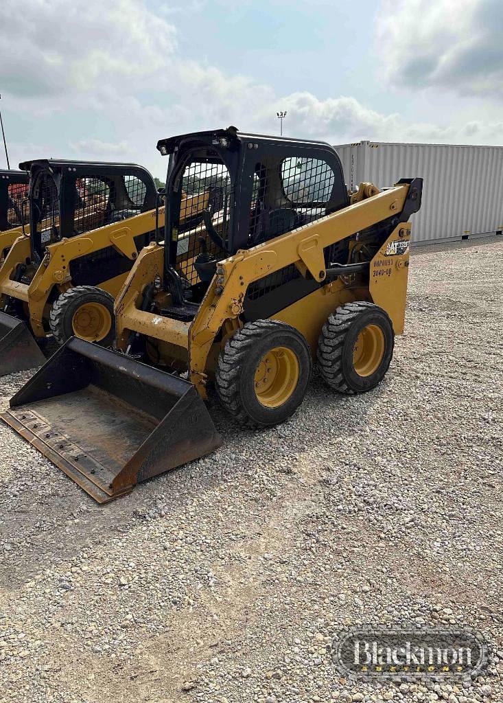 Image of Caterpillar 232D Image 0