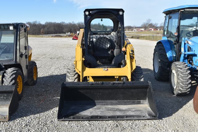 Image of Caterpillar 232D3 equipment image 1