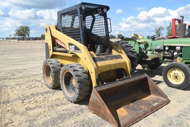 Image of Caterpillar 236 equipment image 3
