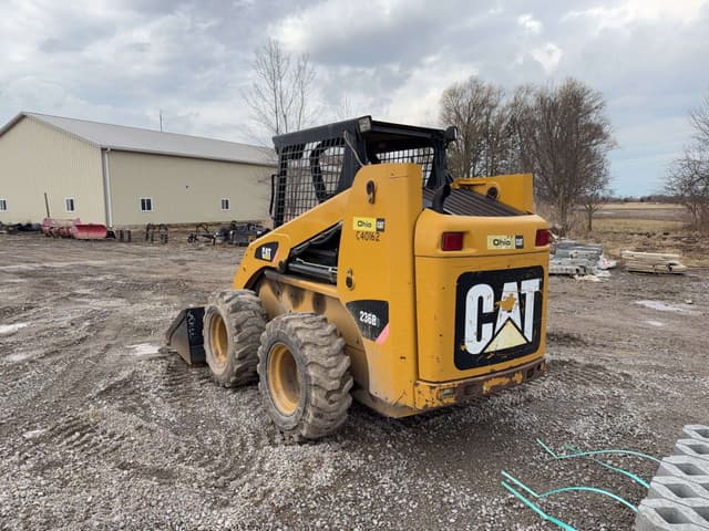 Image of Caterpillar 236B3 equipment image 2