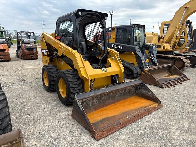 Image of Caterpillar 236D equipment image 2