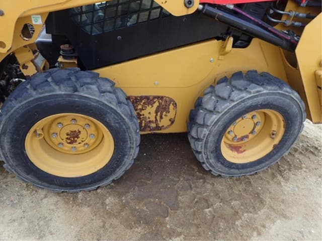 Image of Caterpillar 236D3 equipment image 4