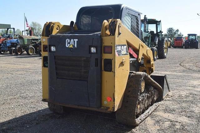 Image of Caterpillar 239D equipment image 2