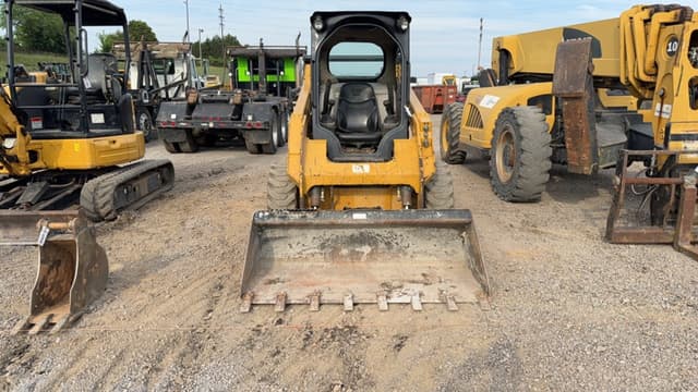 Image of Caterpillar 242D equipment image 1