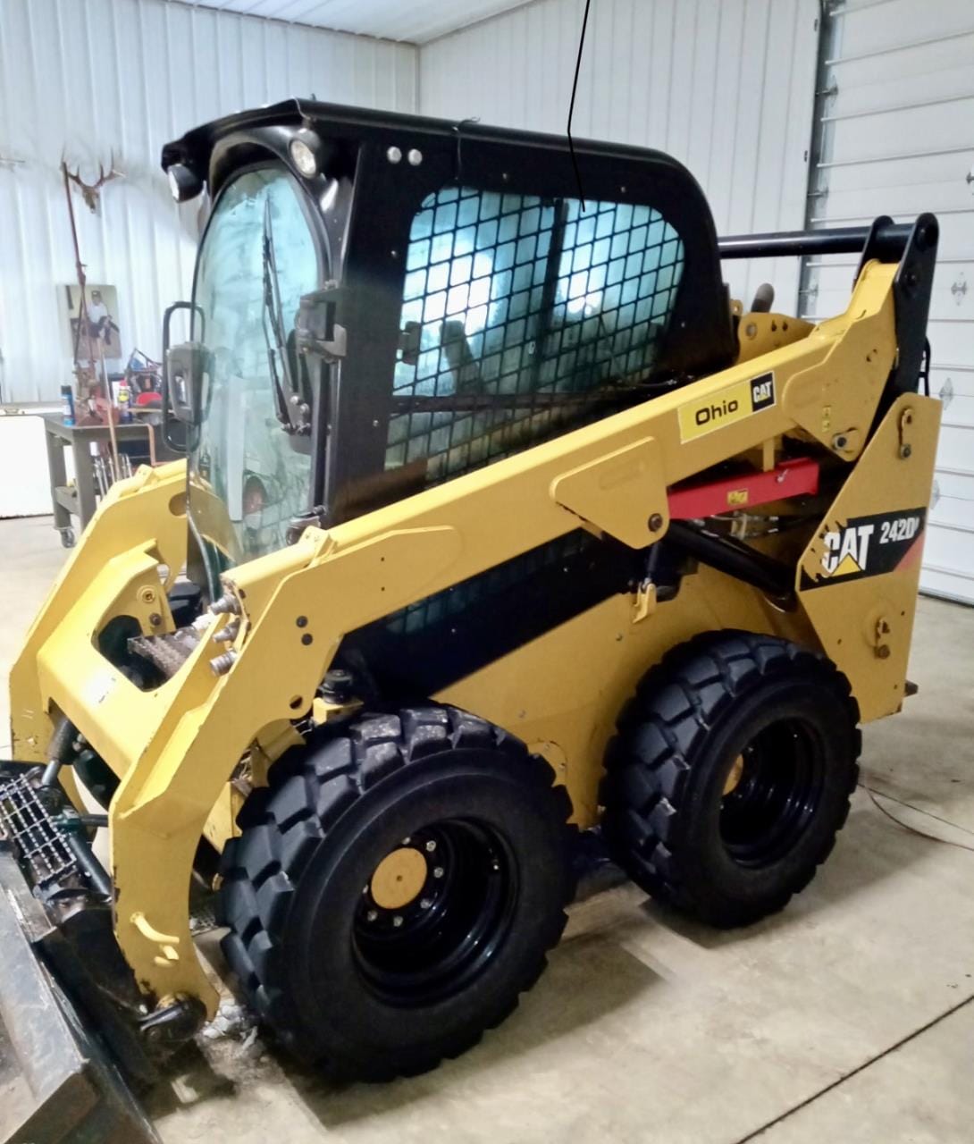 Caterpillar 242D Equipment Image0