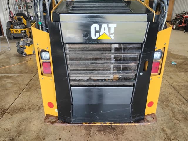 Image of Caterpillar 242D equipment image 4