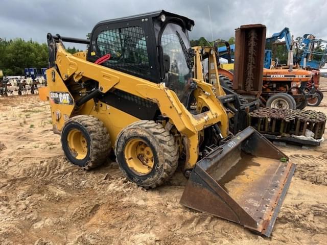 Image of Caterpillar 242D equipment image 1