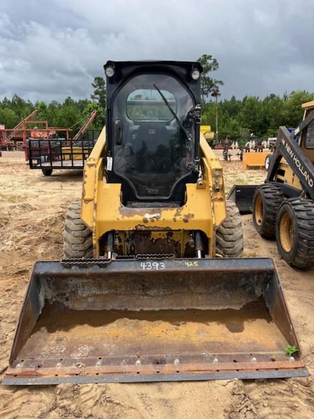 Image of Caterpillar 242D equipment image 2