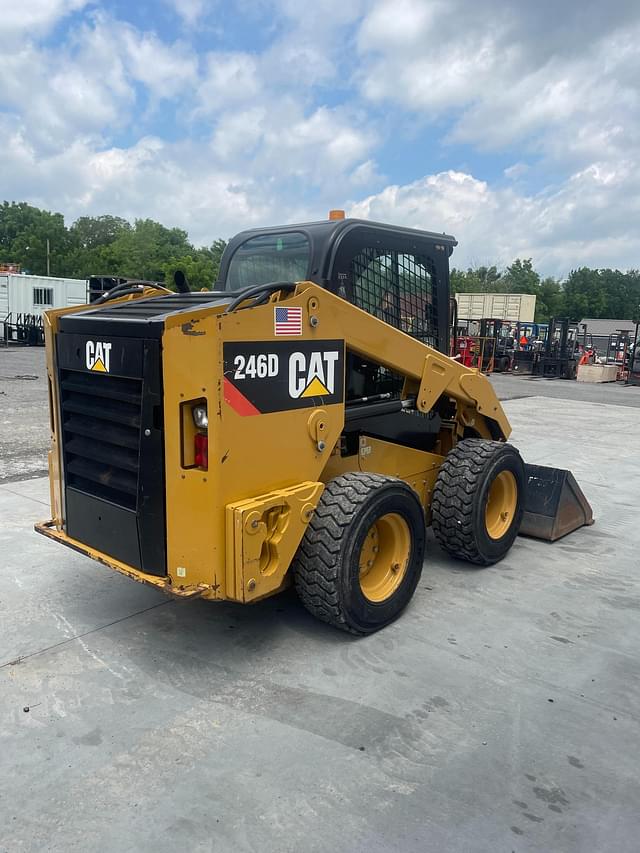 Image of Caterpillar 246D equipment image 2