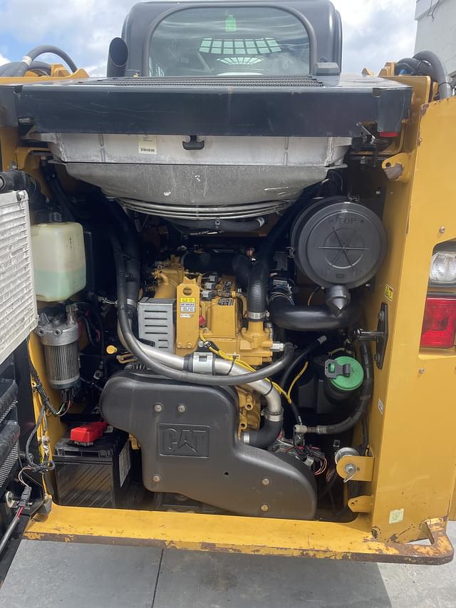 Image of Caterpillar 246D equipment image 4
