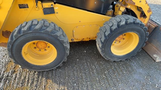 Image of Caterpillar 246D equipment image 4