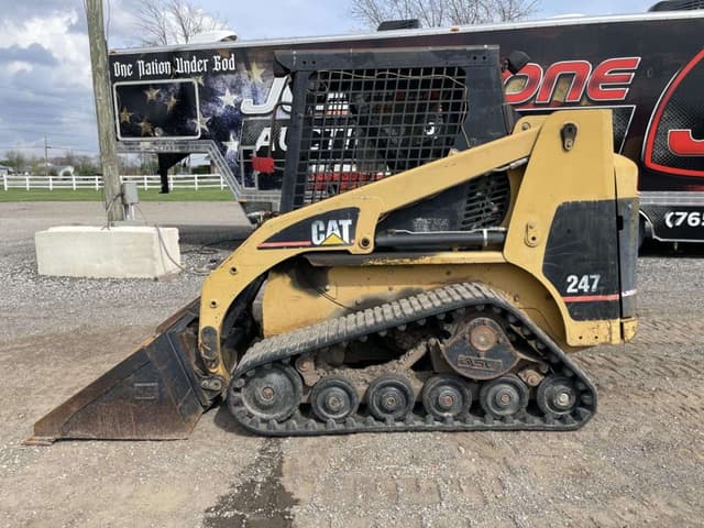 Image of Caterpillar 247 equipment image 3