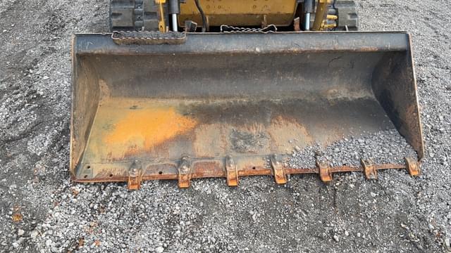 Image of Caterpillar 249D3 equipment image 3