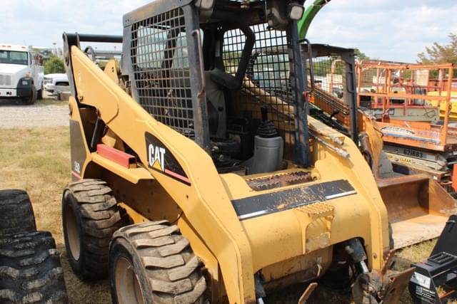 Image of Caterpillar 252 equipment image 1