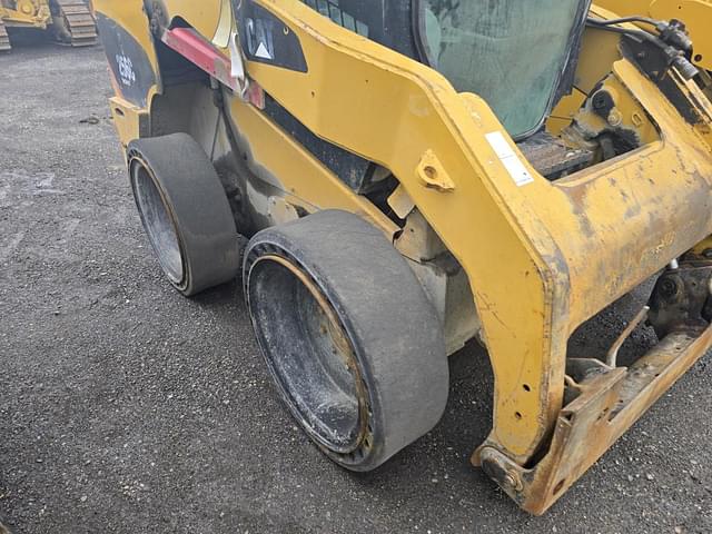 Image of Caterpillar 256C equipment image 3
