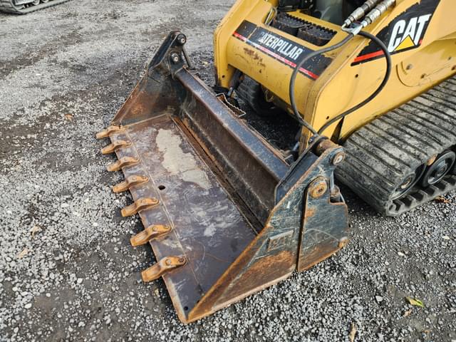 Image of Caterpillar 257 equipment image 2